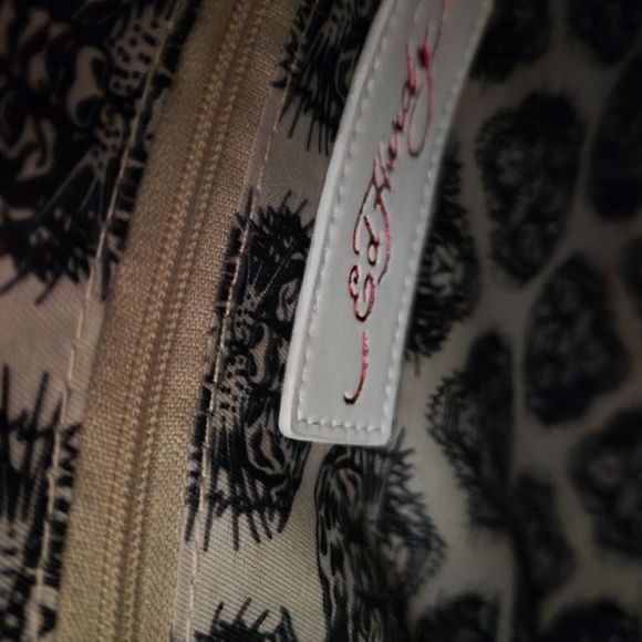 Ed Hardy Pink Skull and Floral Women´s Bag